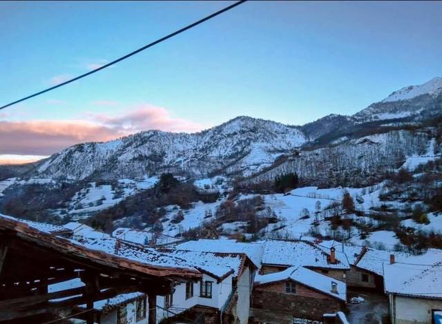 Casa-chalet en Venta en Vega de Liébana