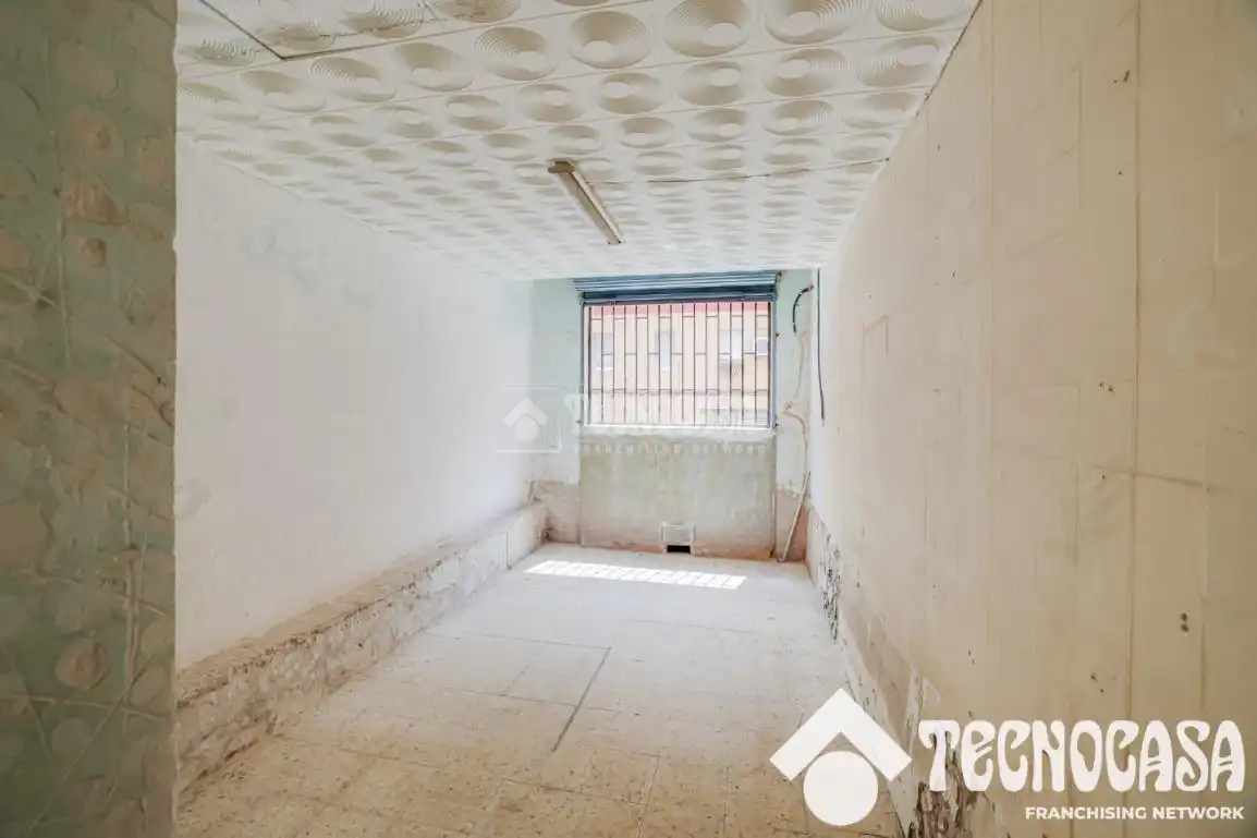 Local en venta en Badalona