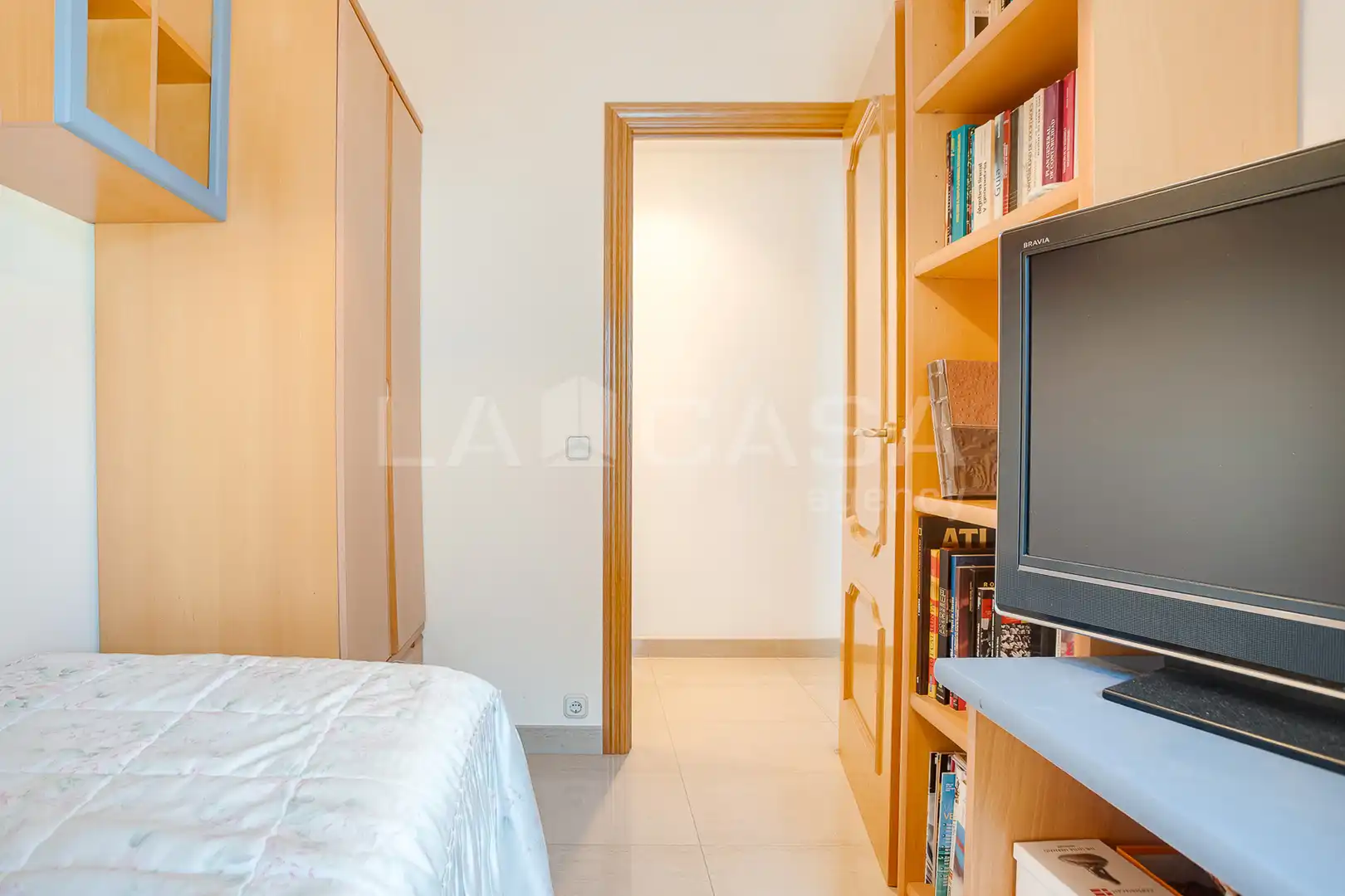 Habitación de Piso en venta en Cornellà de Llobregat con Calefacción y Balcón