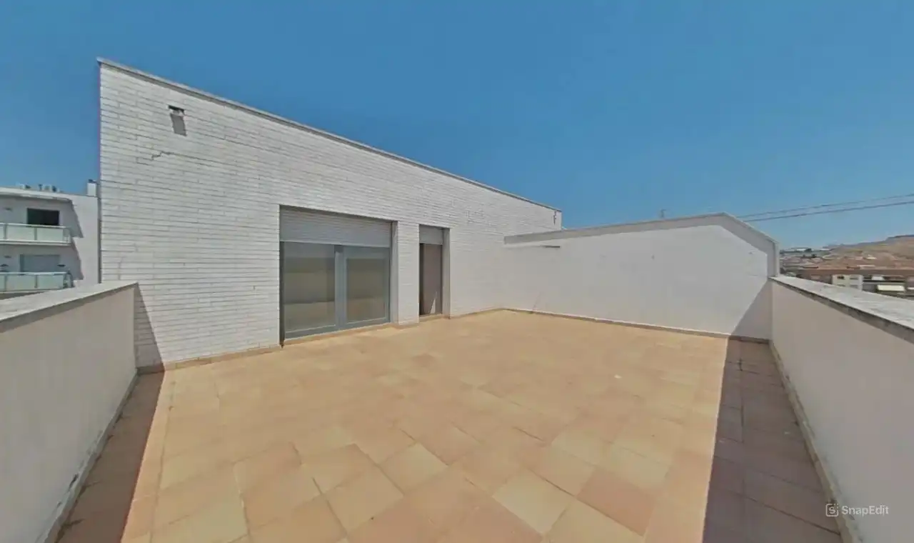 Flat with lift for sale in Calle Panamá