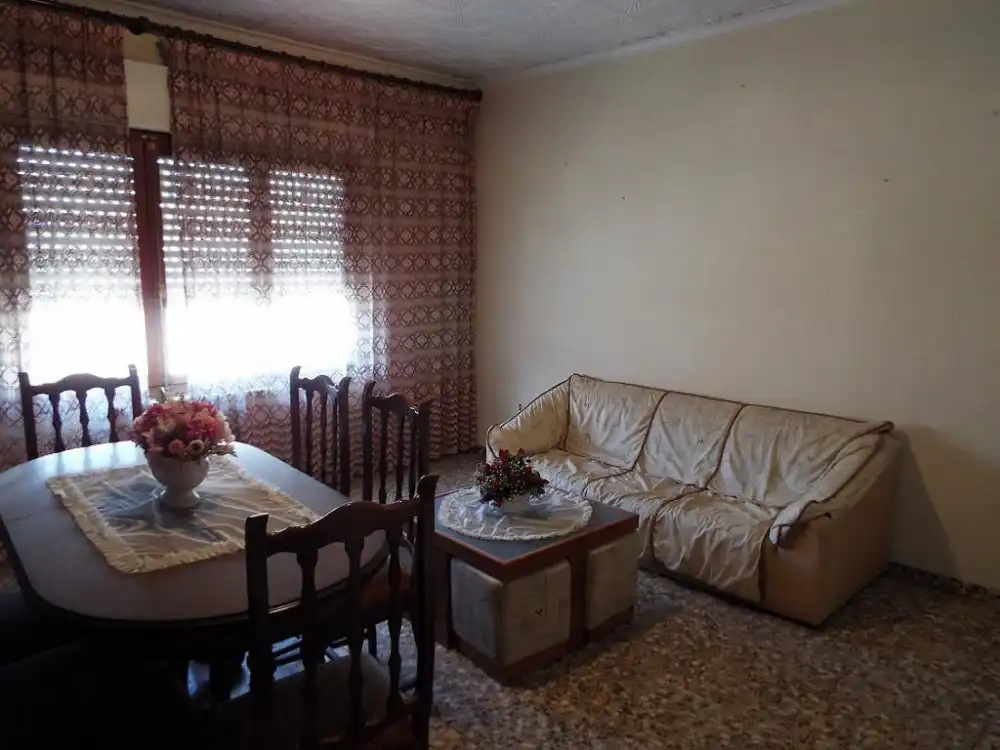 Sala d'estar de Apartament en venda en Caudete amb Moblat