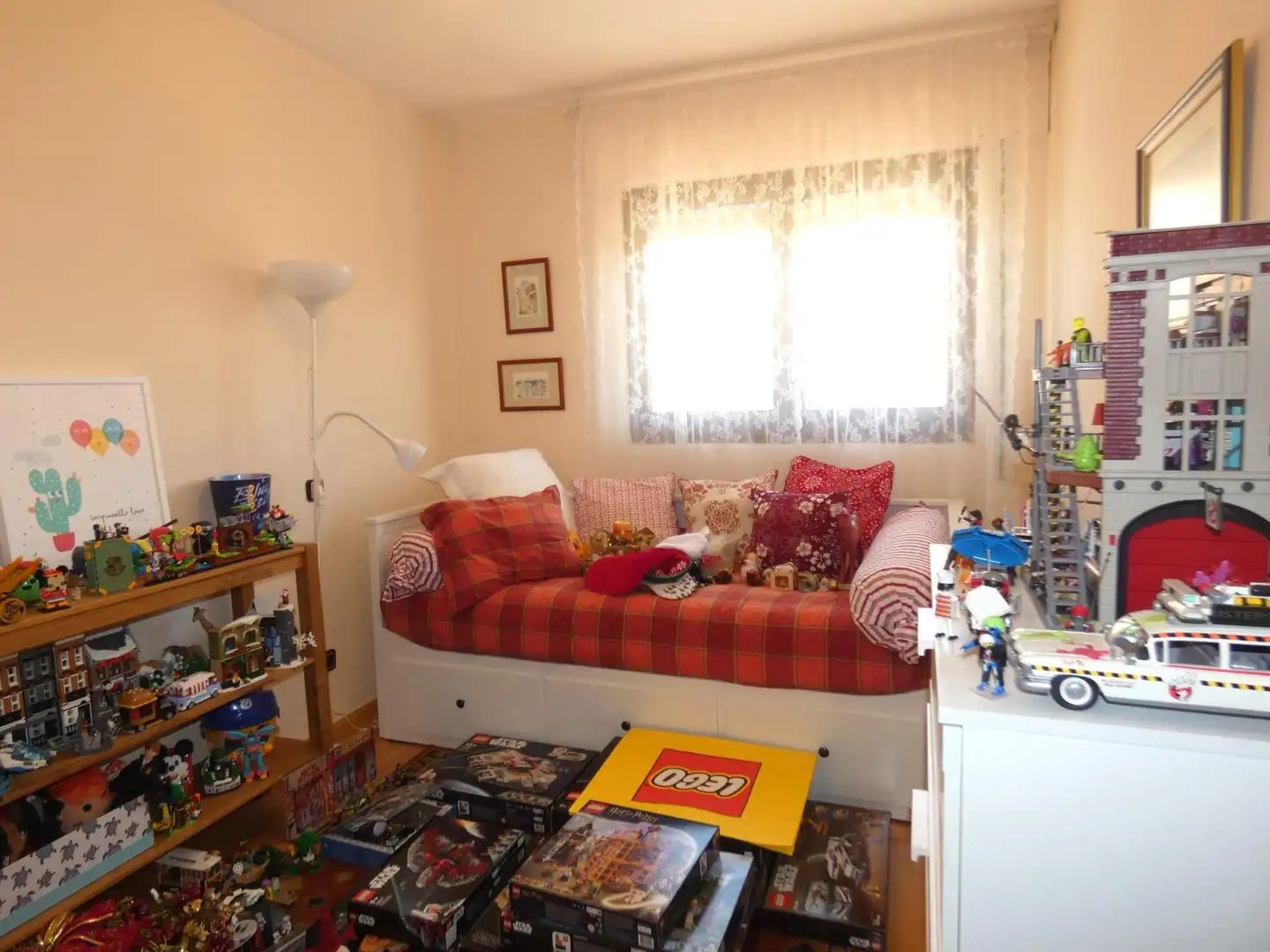 Dormitori de Casa o xalet en venda en Utebo amb Aire condicionat, Calefacció i Jardí privat