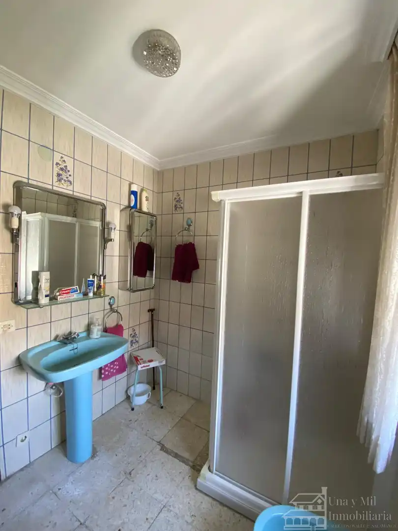 Bathroom of Flat for sale in Guijuelo  with Heating, Terrace and Storage room