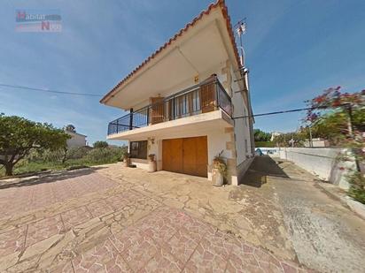 Exterior view of House or chalet for sale in Banyeres del Penedès