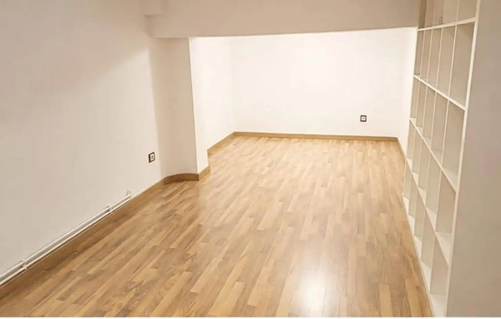 Flat for sale in Sabadell  with Air Conditioner and Heating