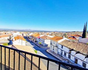 Vista exterior de Pis en venda en San Pablo de los Montes amb Terrassa