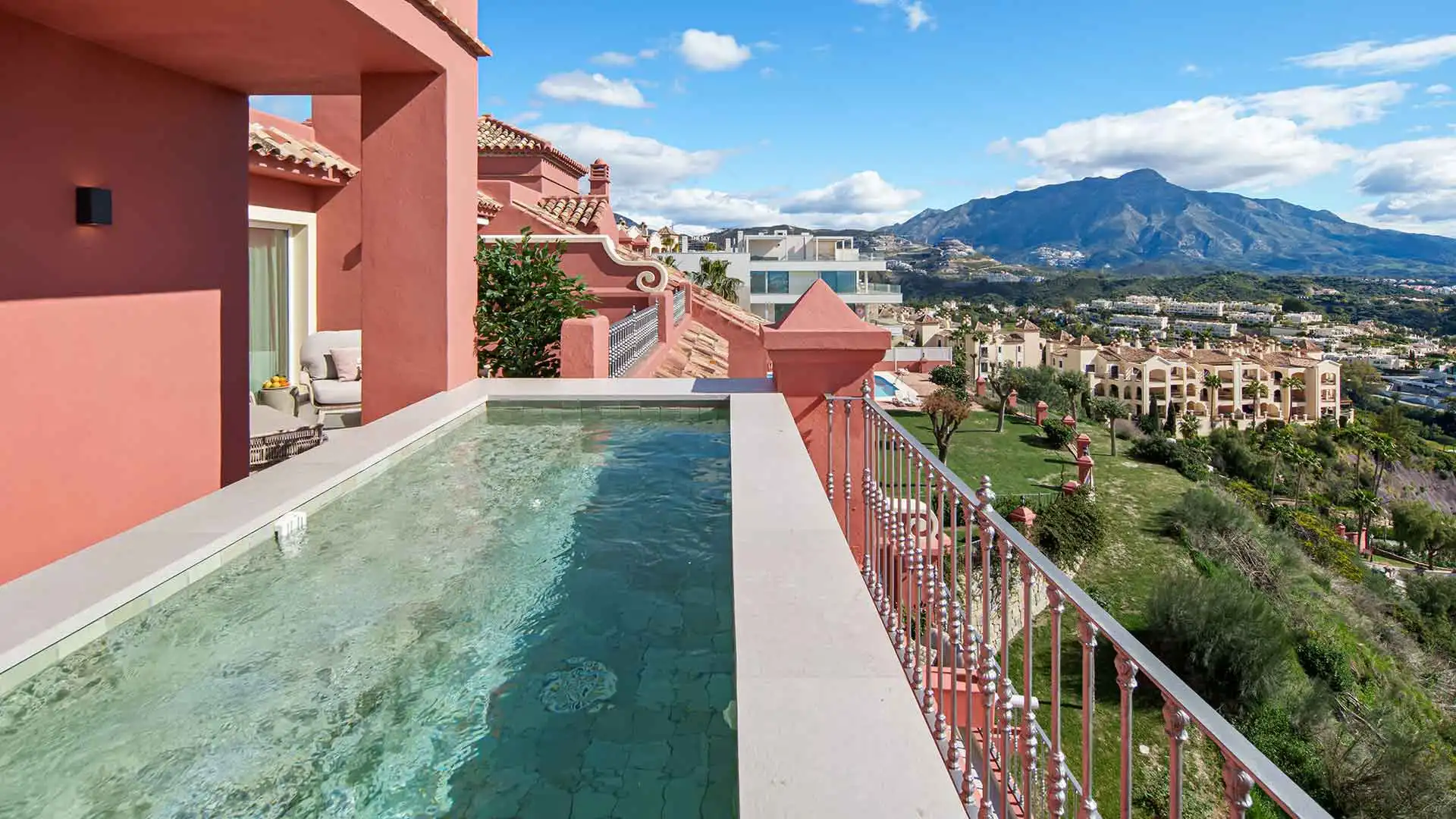 Àtic amb piscina en venda a CERRO ARTOLA 1, imagen 8