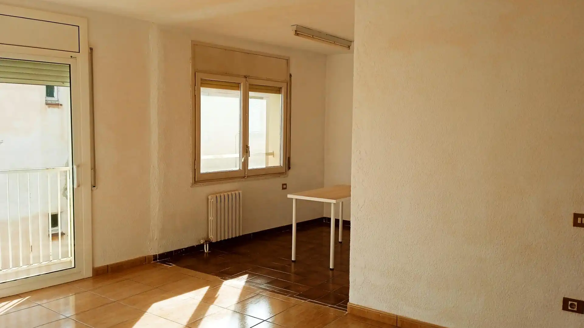 Dormitori de Pis en venda en Manresa amb Calefacció i Alarma