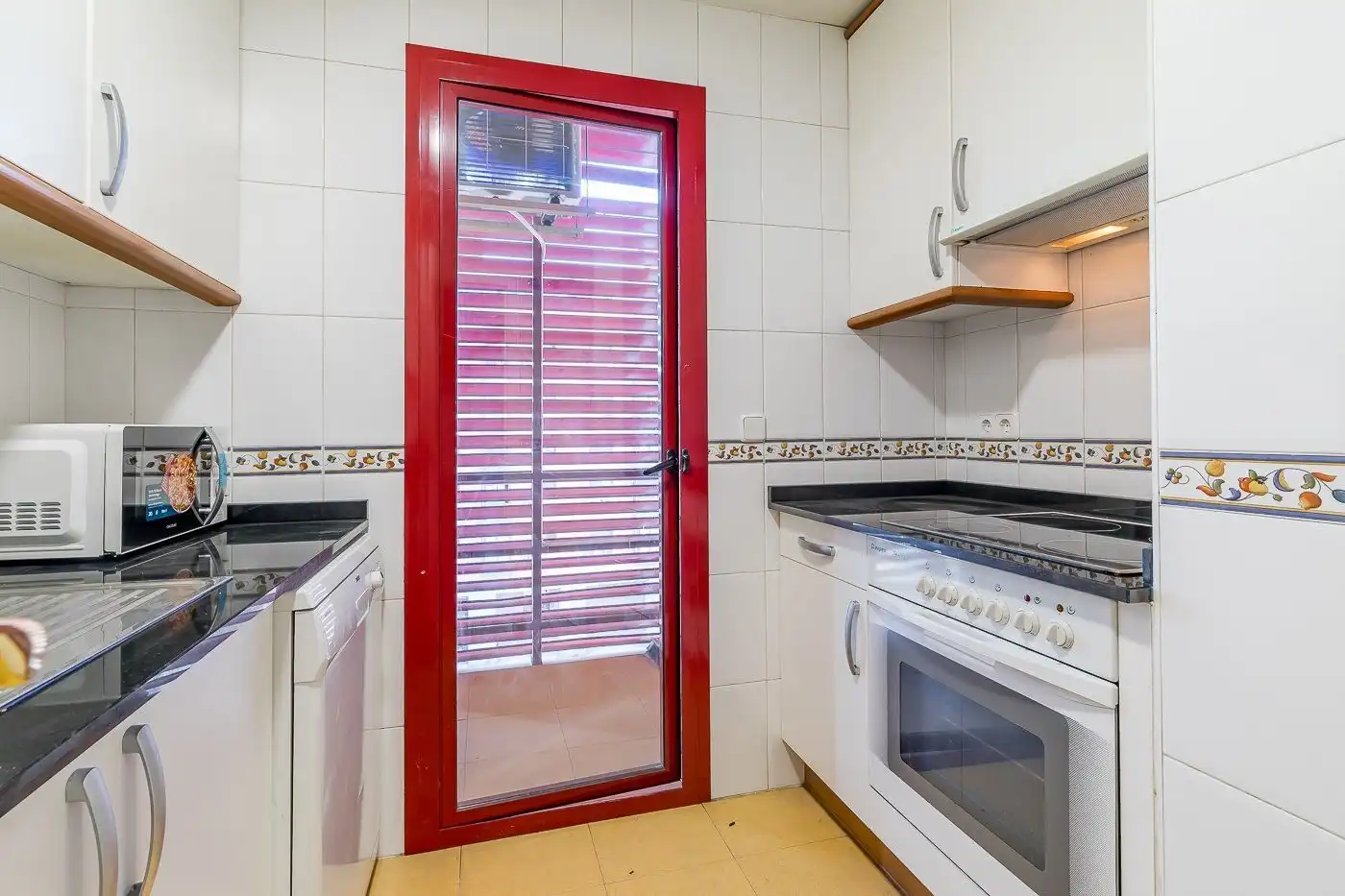 Wohnung zur Miete in Calle Robledo, Valdeacederas