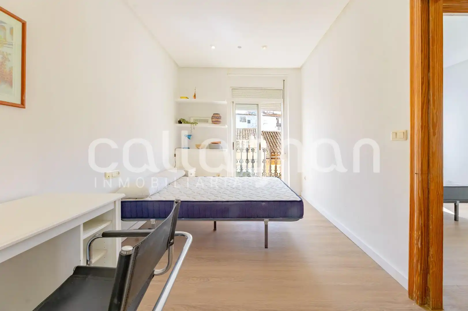 Schlafzimmer von Wohnung zur Miete in Valencia mit Klimaanlage, Abstellraum und Möbliert