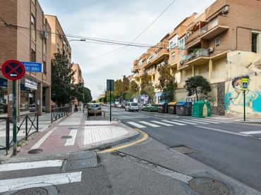 Local comercial en venda a Calle Loma de Dílar 100