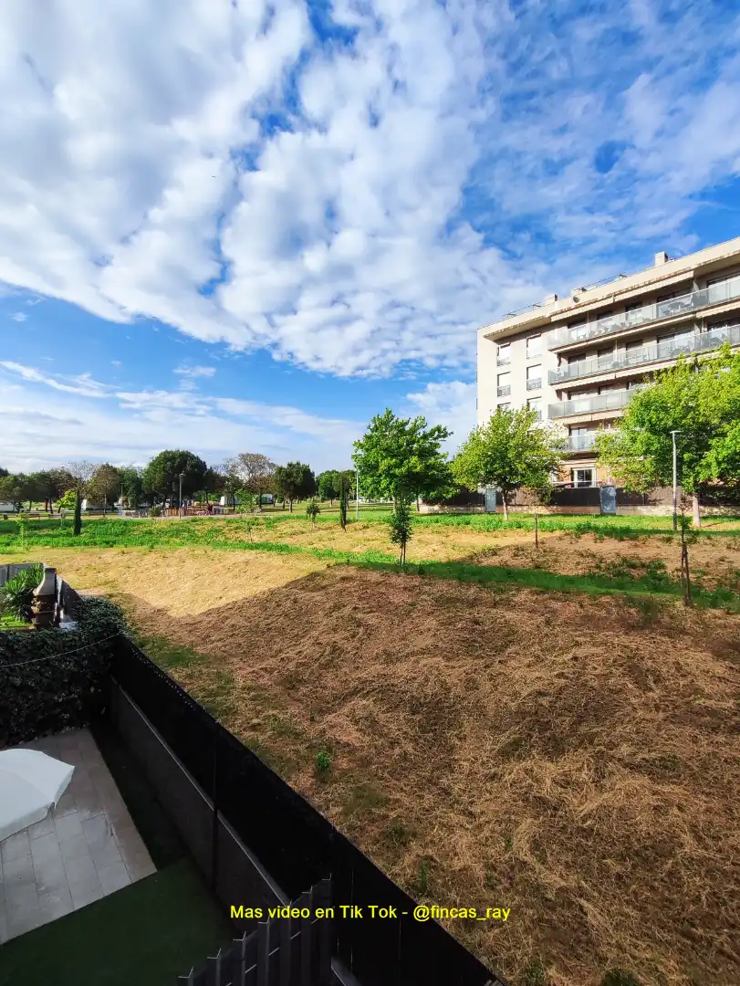 Piso en venta en Ripollet con Aire acondicionado, Calefacción y Parquet
