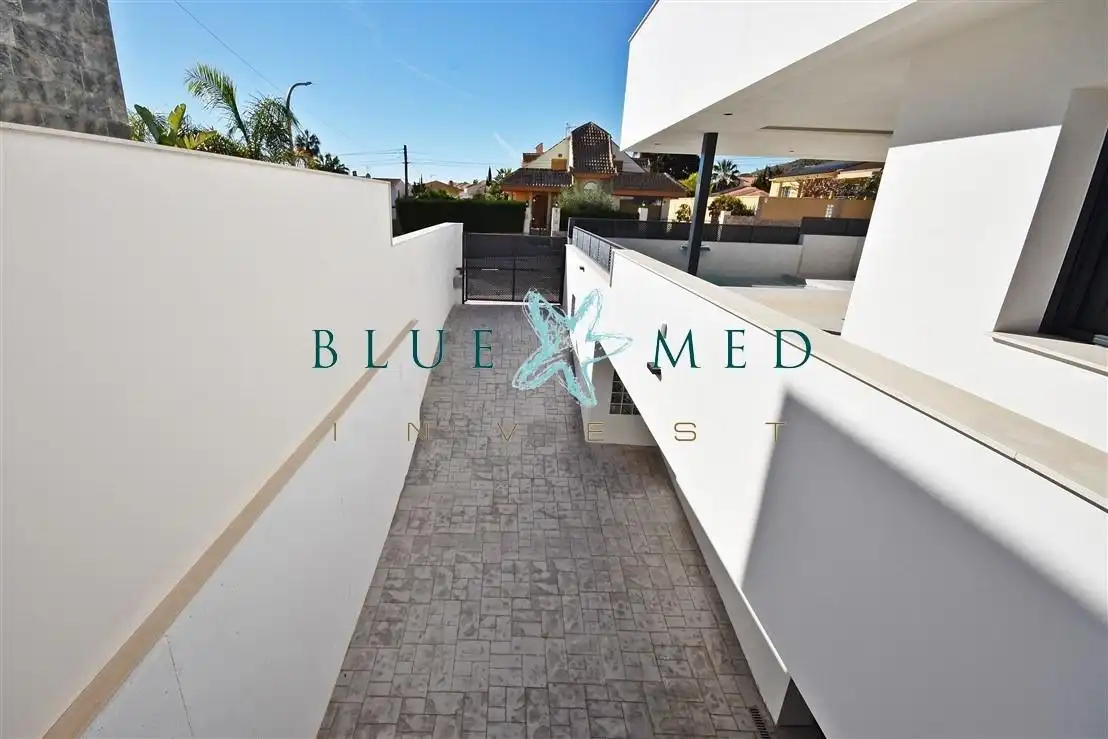 Vista exterior de Casa o chalet en venta en Mazarrón con Aire acondicionado, Calefacción y Jardín privado