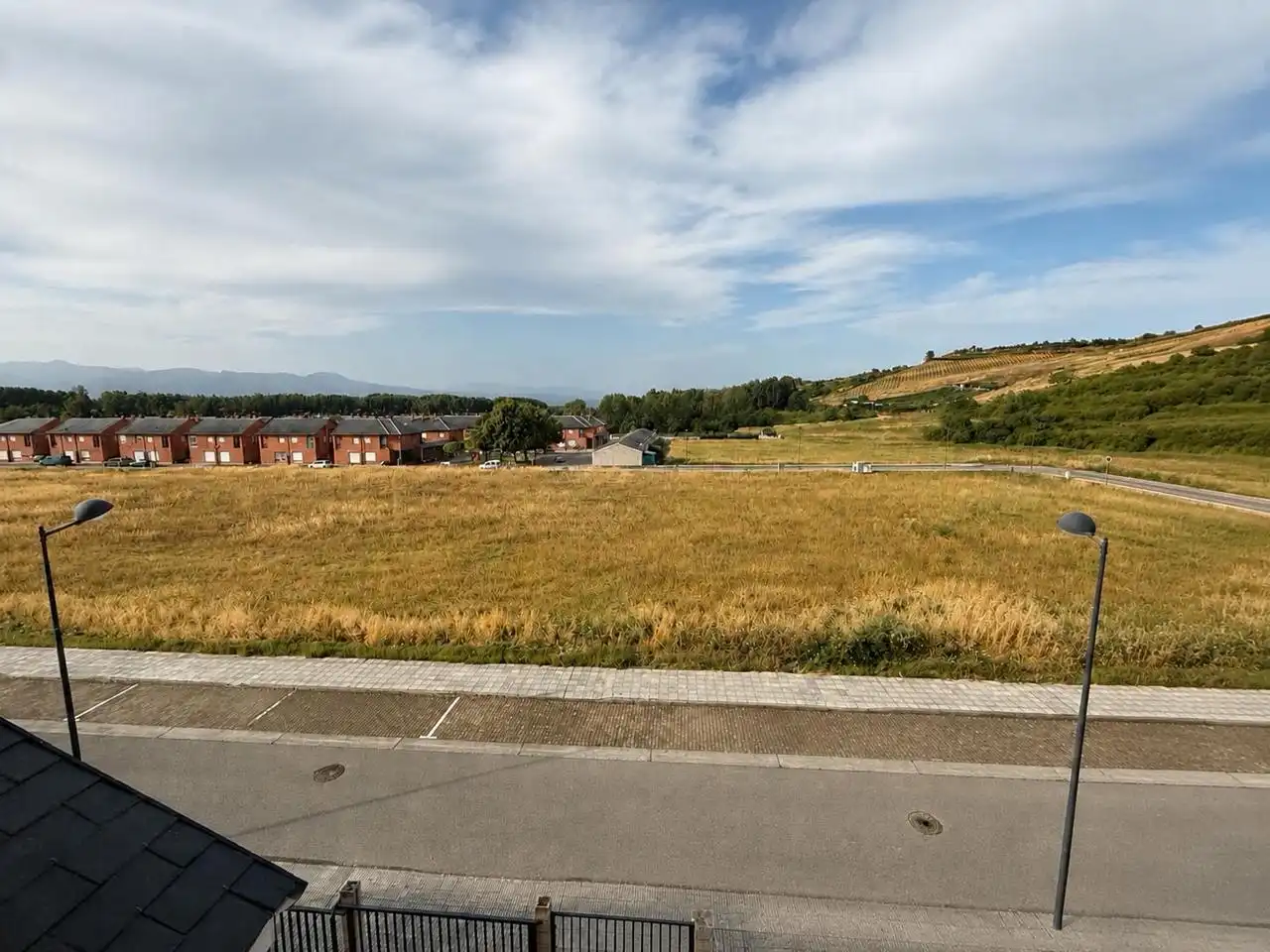 Casa adosada en venda en Cacabelos amb Calefacció i Jardí privat