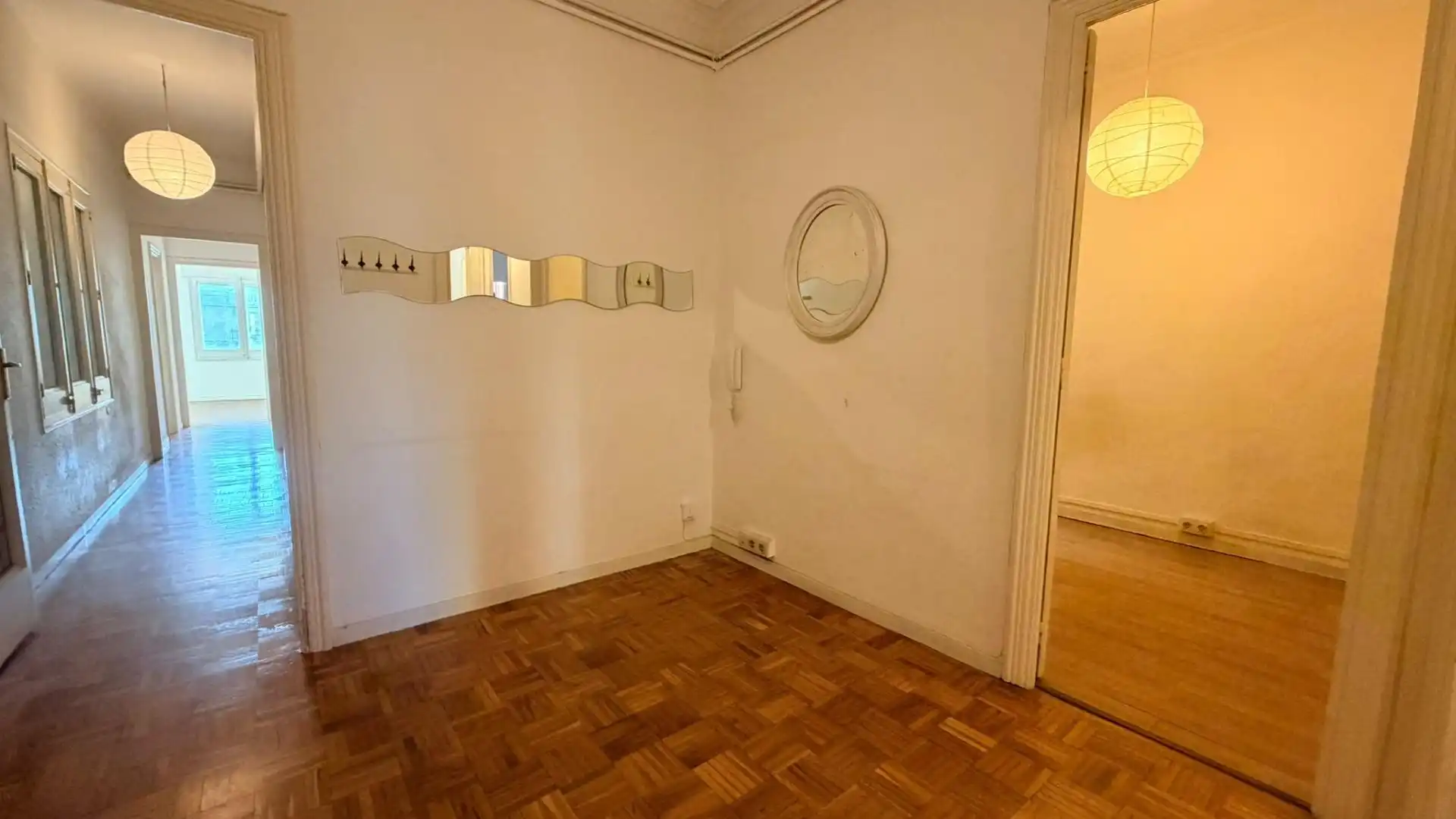 Habitación de Piso en venta en Barcelona con Parquet