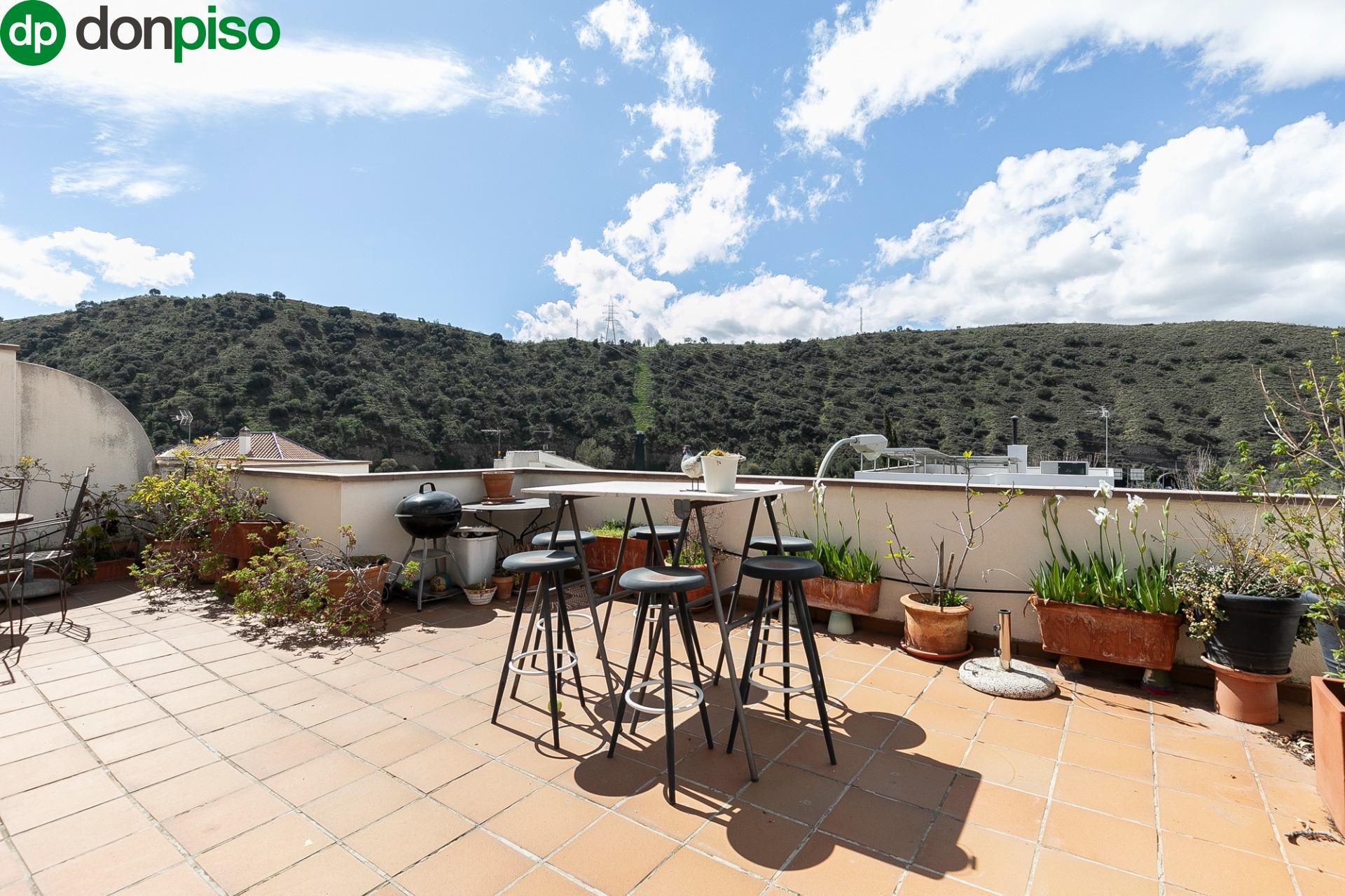 Terrassa de Casa o xalet en venda en  Granada Capital amb Aire condicionat, Calefacció i Terrassa