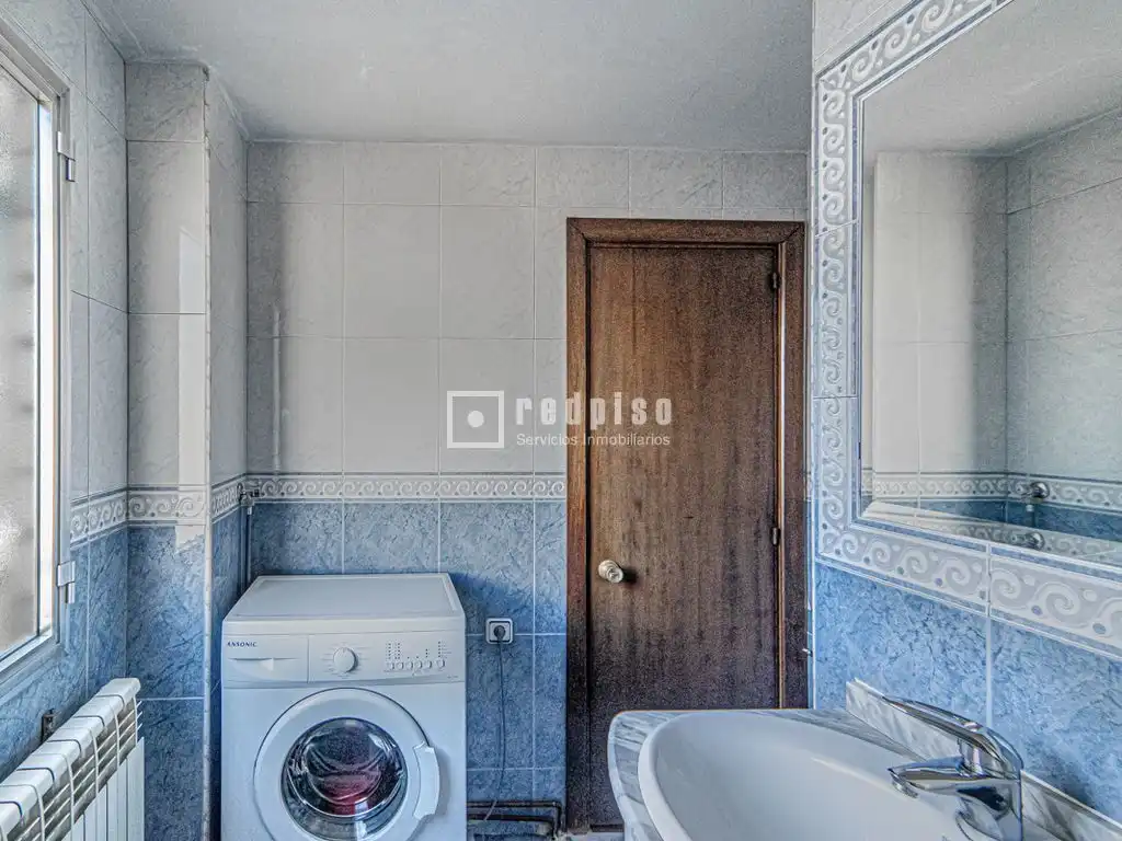 Baño de Piso en venta en Alcorcón con Calefacción y Terraza