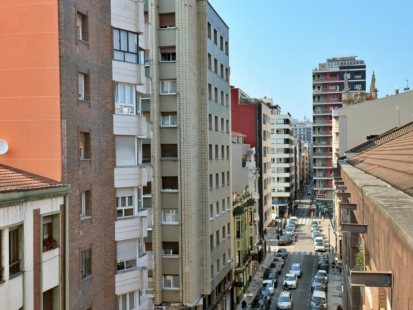 Vista exterior de Pis en venda en Gijón  amb Calefacció, Parquet i Terrassa