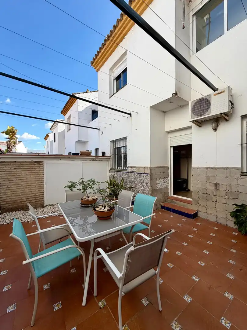 Terraza de Casa adosada en venta en Villanueva del Ariscal
