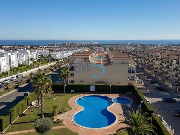 Pis amb balcó en venda a Orihuela Costa