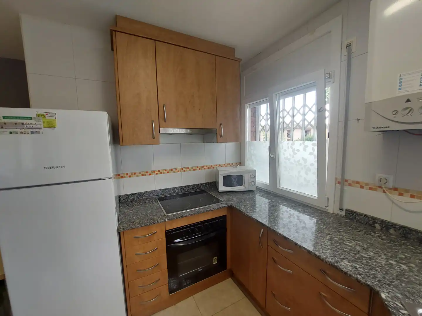 Cocina de Apartamento en venta en Tàrrega con Calefacción, Trastero y Amueblado