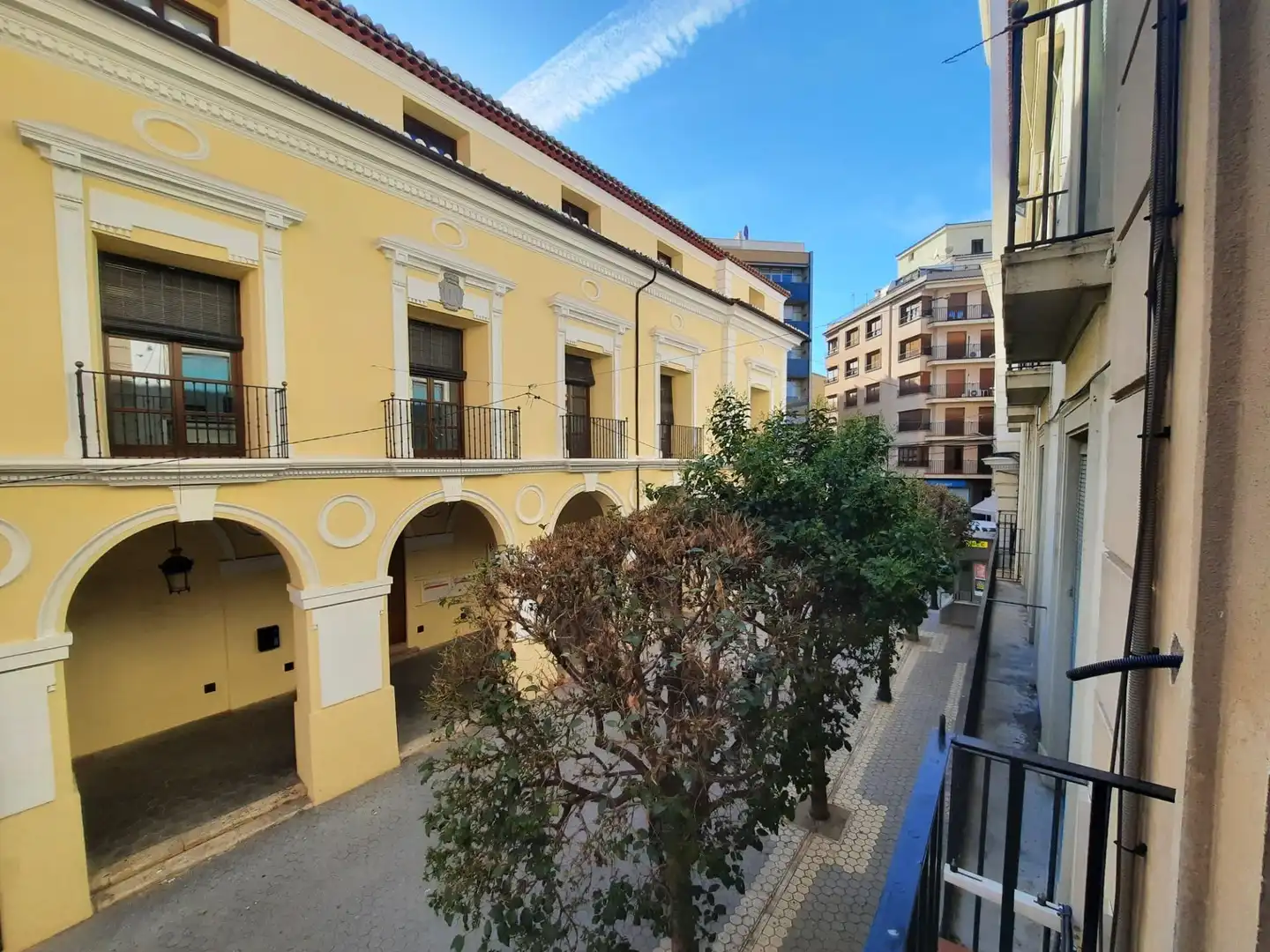 Exterior view of Flat for rent in Almansa  with Air Conditioner, Furnished and Balcony