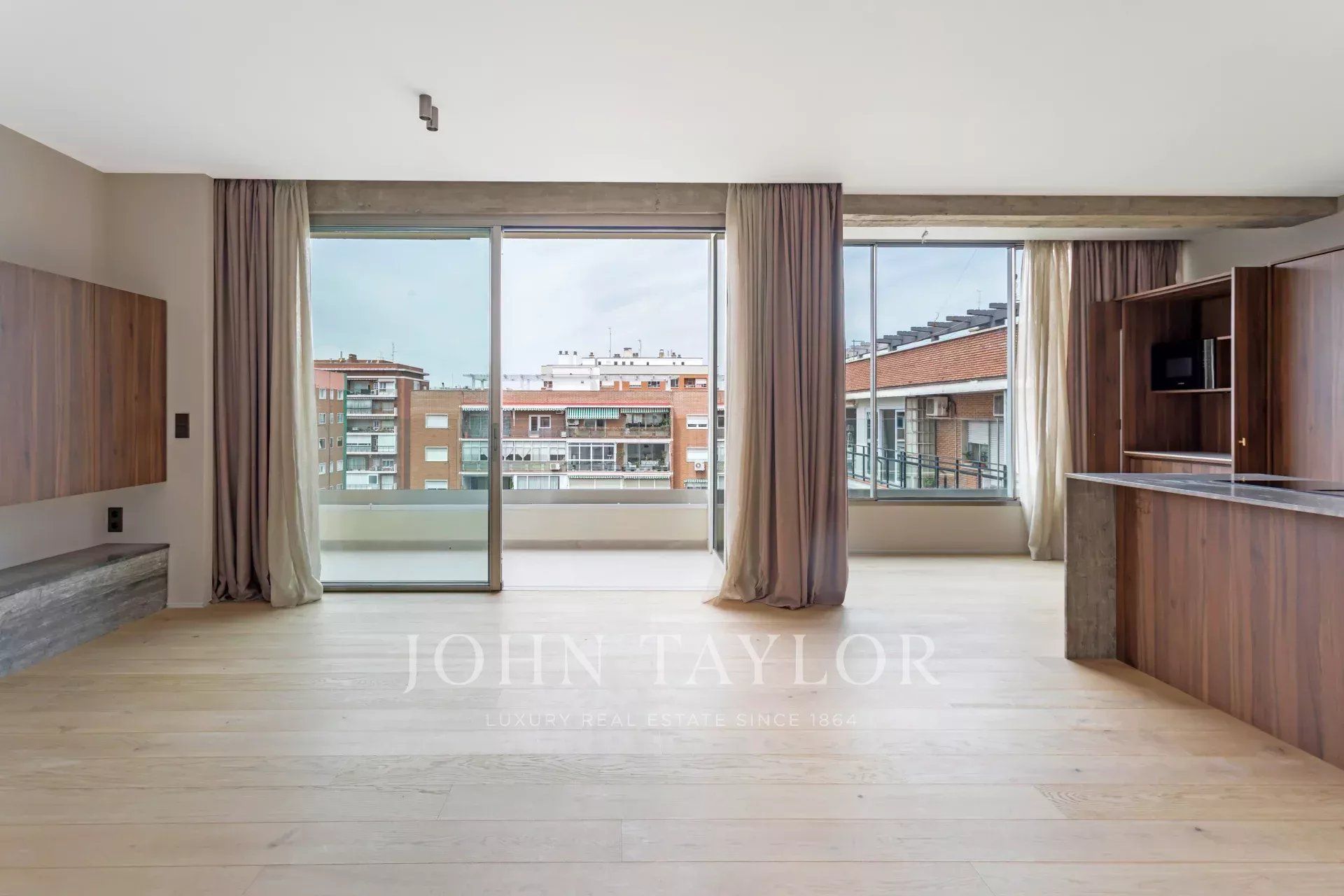 Terraza de Piso en venta en  Madrid Capital con Aire acondicionado, Calefacción y Terraza