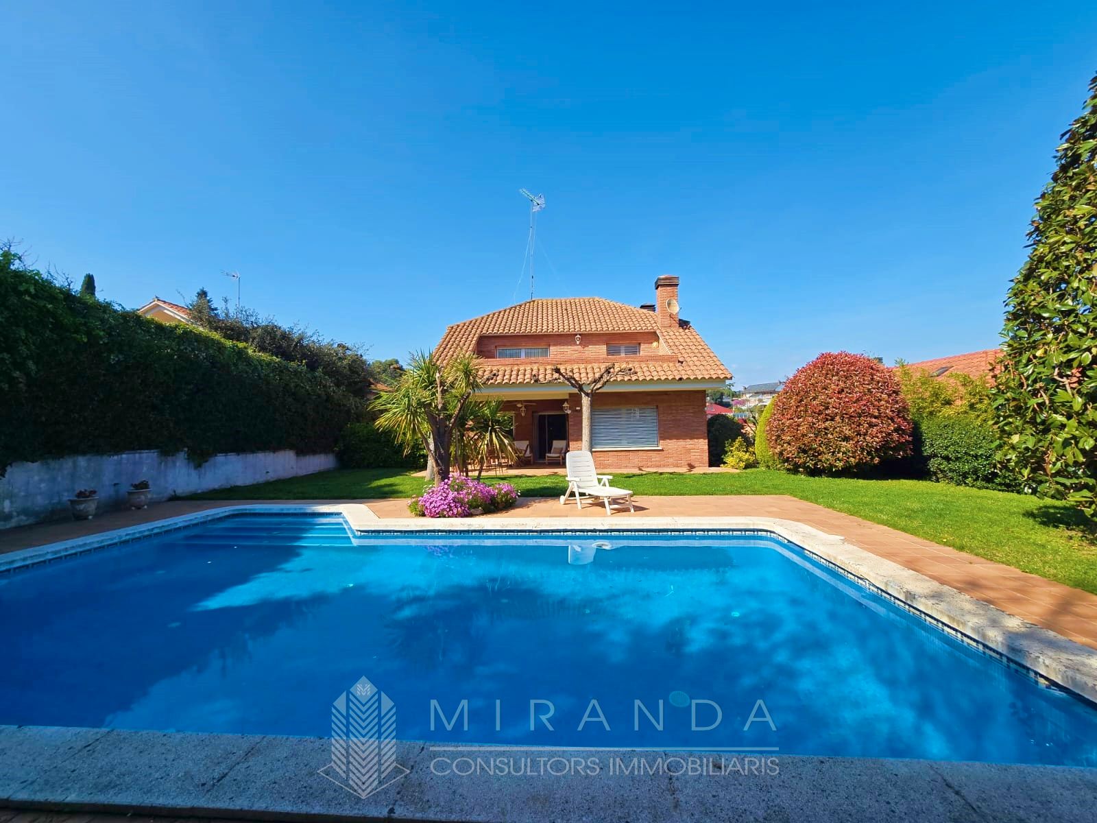 Jardí de Casa o xalet en venda en Canovelles amb Calefacció, Jardí privat i Terrassa