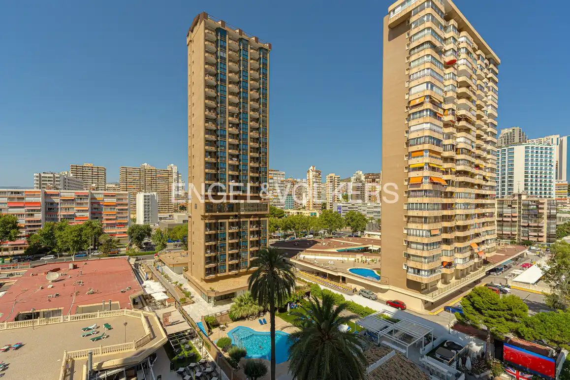 Exterior view of Flat for sale in Benidorm  with Air Conditioner, Terrace and Community pool