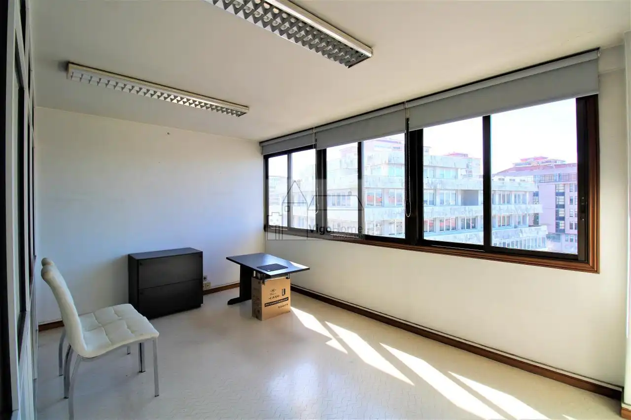 Ufficio con ascensore in affitto a Coruña, imagen 7