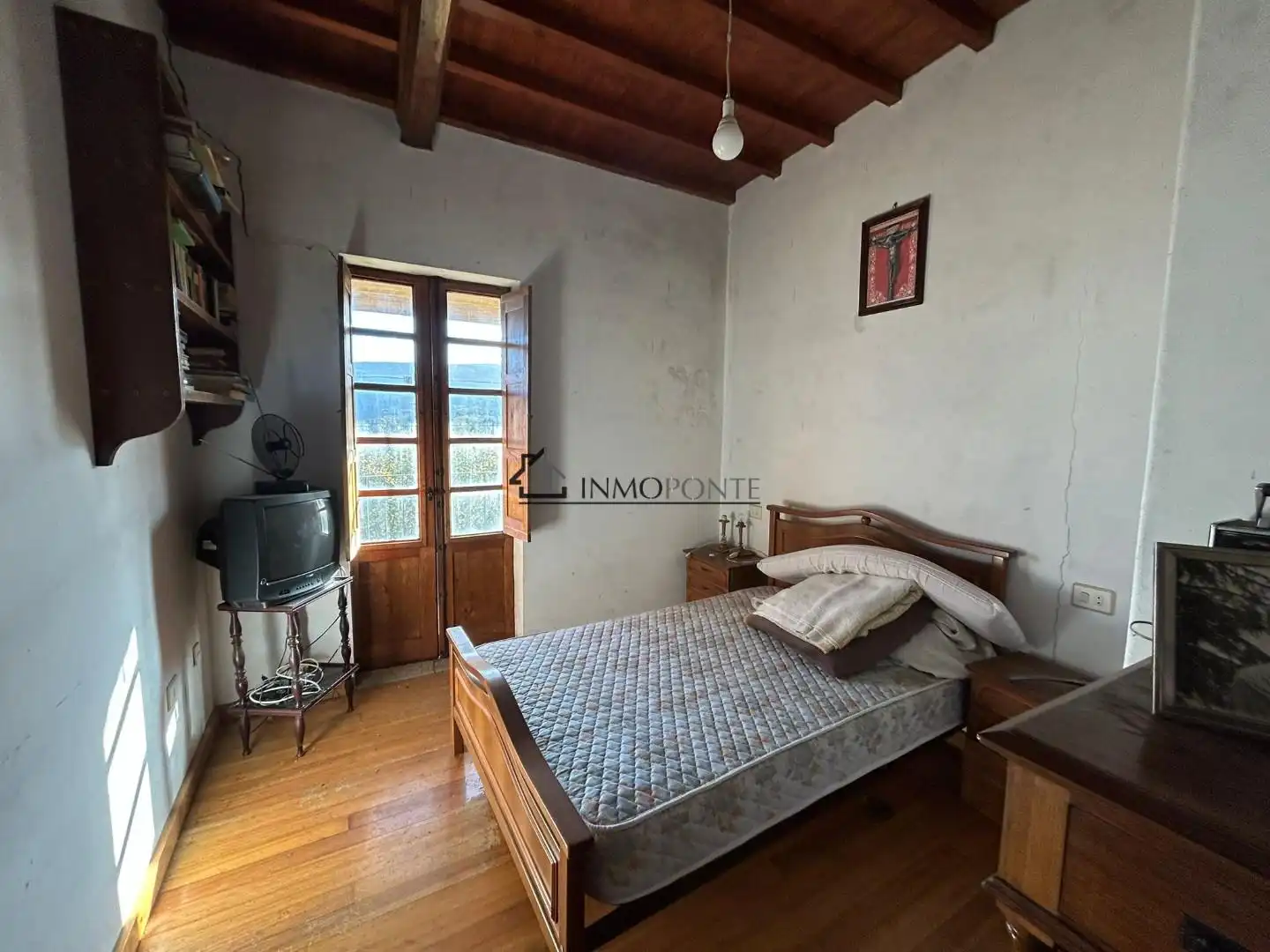 Dormitori de Casa o xalet en venda en Cerdedo amb Jardí privat