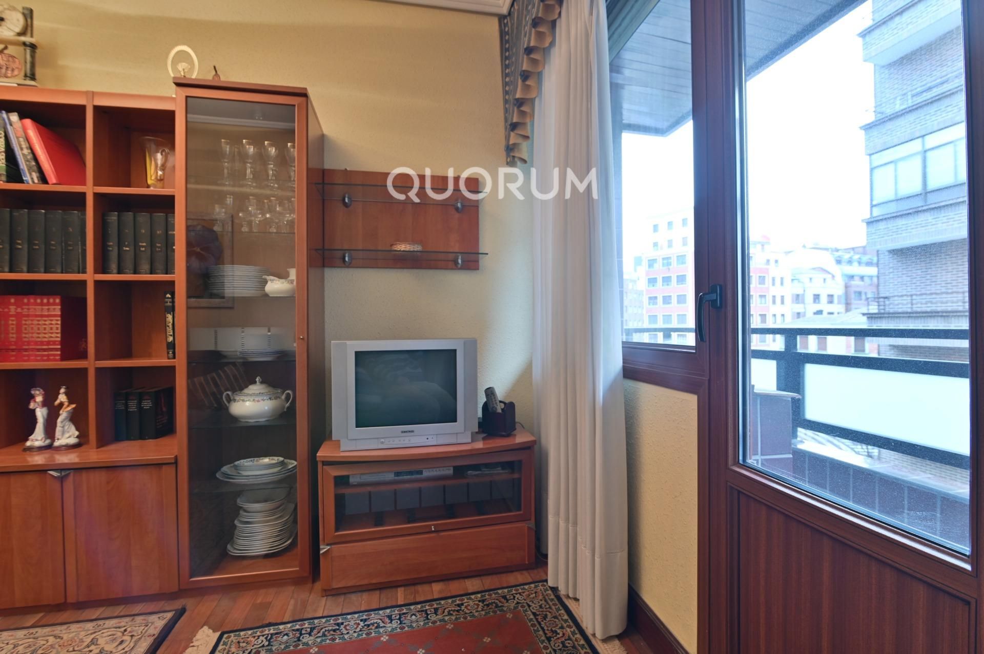 Dormitori de Pis en venda en Bilbao  amb Calefacció, Traster i Balcó