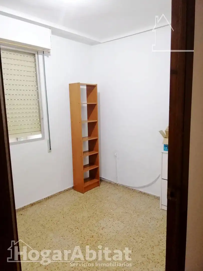 Schlafzimmer von Wohnung zum Verkauf in Castellón de la Plana / Castelló de la Plana mit Balkon