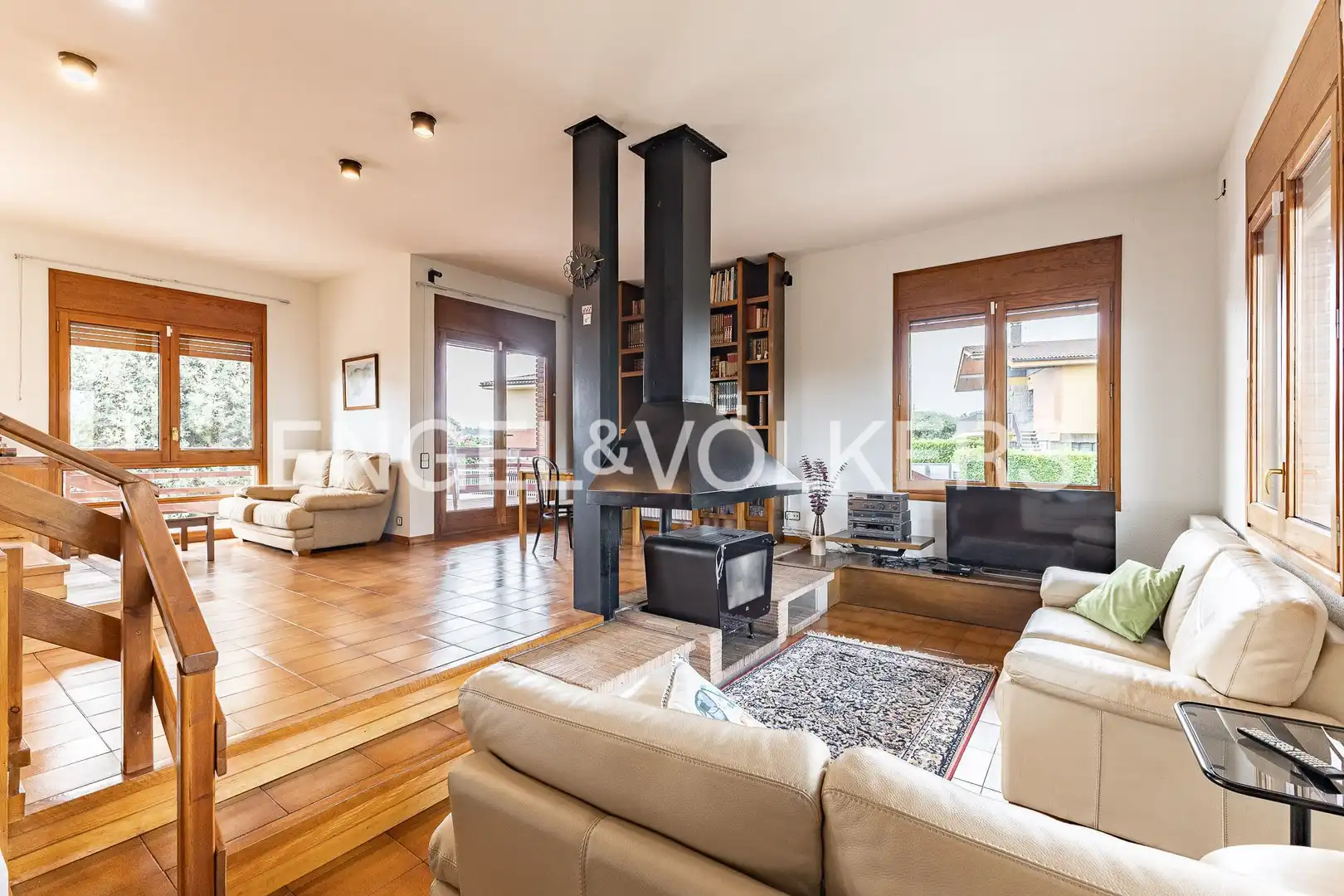 Sala de estar de Casa o chalet en venta en Manlleu con Calefacción, Jardín privado y Terraza