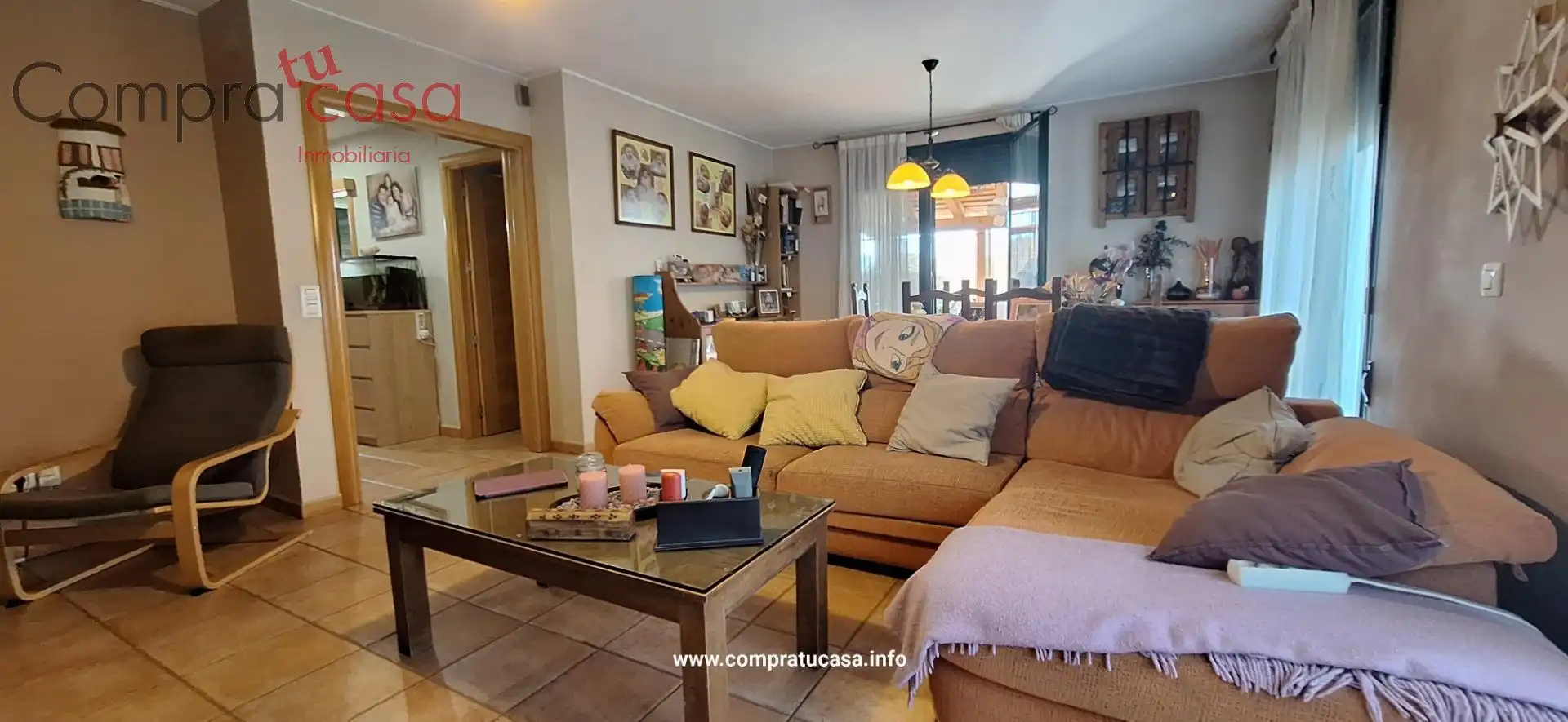 Sala de estar de Casa adosada en venta en Los Huertos, Segovia