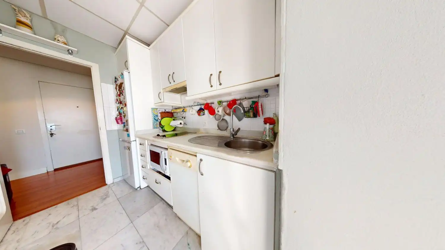 Kitchen of Flat for sale in Sevilla  with Air Conditioner and Parquet flooring