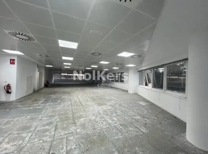 Office space with lift to rent in Almeda - El Corte Inglés, imagen 6