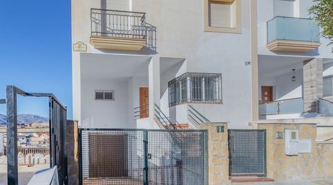 Solvia Inmobiliaria  Chalet adosado Ugíjar