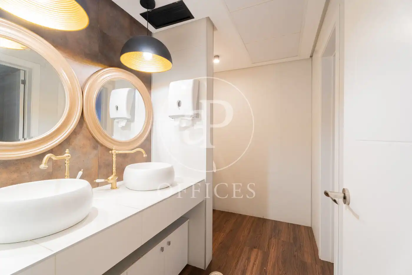 Office for rent in Madrid  with Air Conditioner and Heating