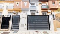 Exterior view of Single-family semi-detached for sale in Santa Fe  with Air Conditioner, Storage room and Balcony