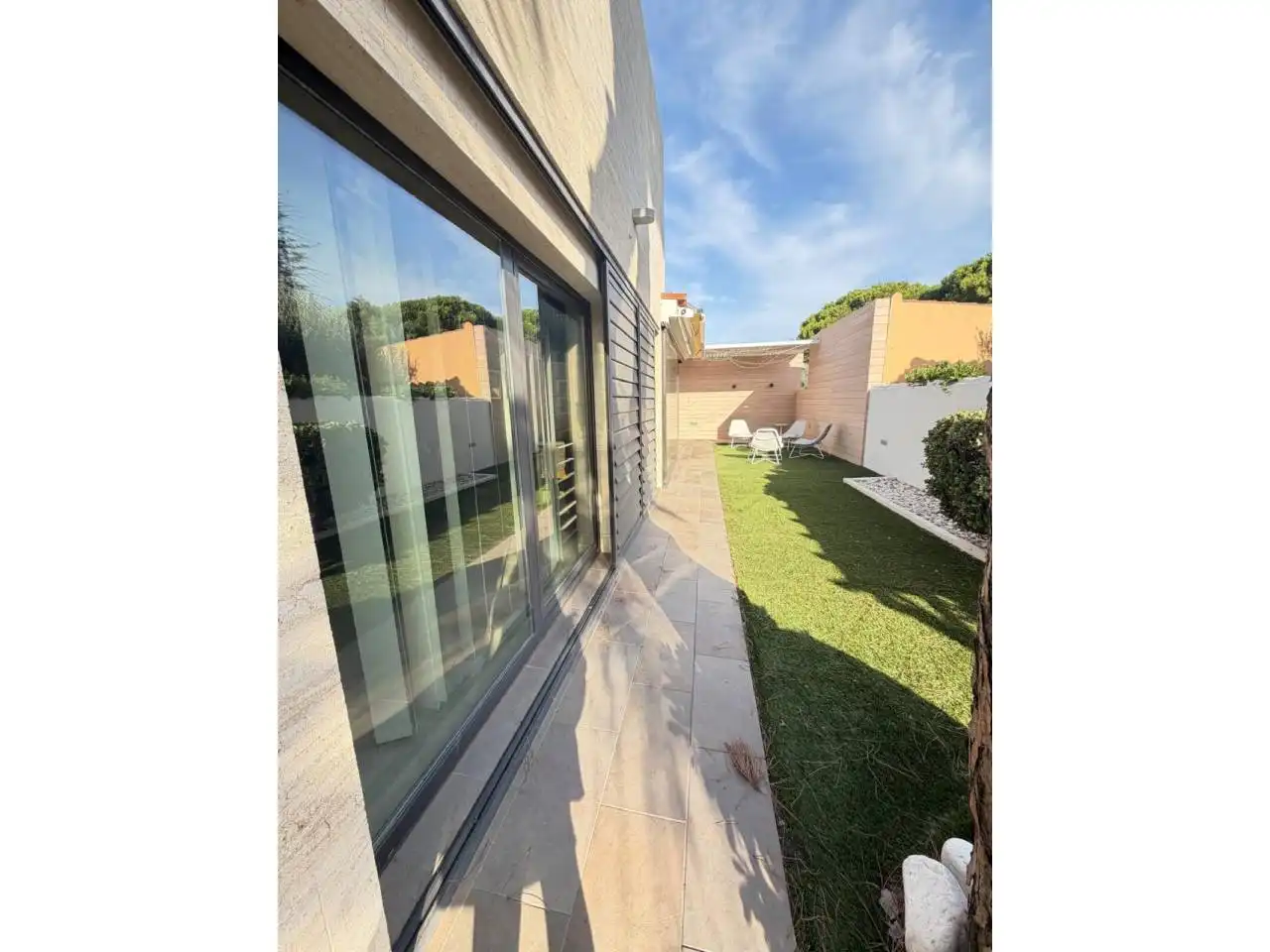 Jardí de Casa o xalet en venda en Chiclana de la Frontera amb Aire condicionat, Jardí privat i Terrassa