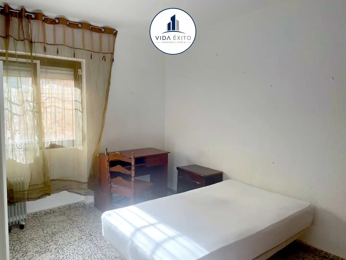 Habitación de Piso en venta en Jaén con Aire acondicionado