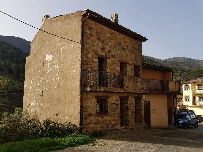 Exterior view of Houses for sale in Casares de las Hurdes  with Private garden and Furnished