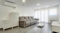 Living room of Flat for sale in  Barcelona Capital