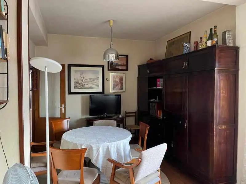Comedor de Piso en venta en Lugo con Calefacción, Trastero y Amueblado