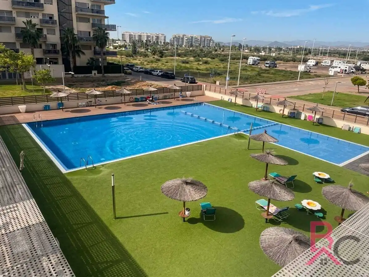 Schwimmbecken von Dachboden zum Verkauf in Moncofa mit Klimaanlage, Terrasse und Ofen