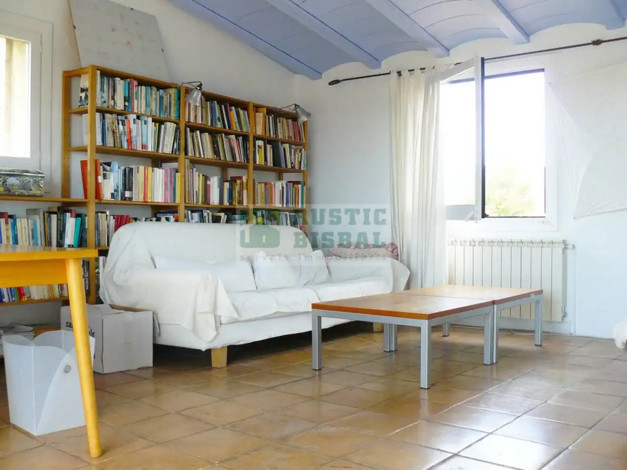 Sala de estar de Finca rústica de alquiler en Madremanya con Calefacción, Jardín privado y Terraza