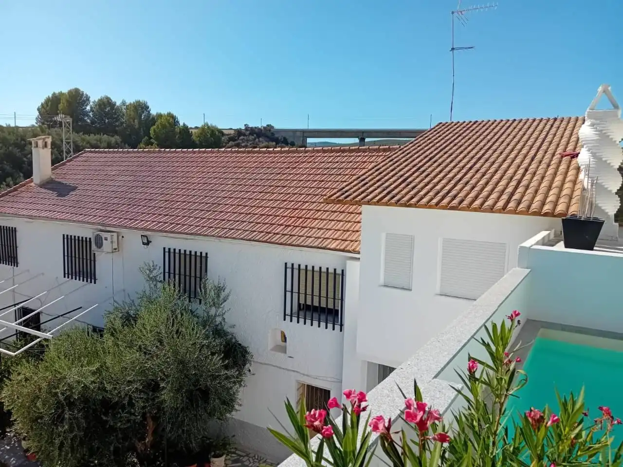 Vista exterior de Finca rústica en venda en Villanueva Mesía amb Jardí privat i Terrassa