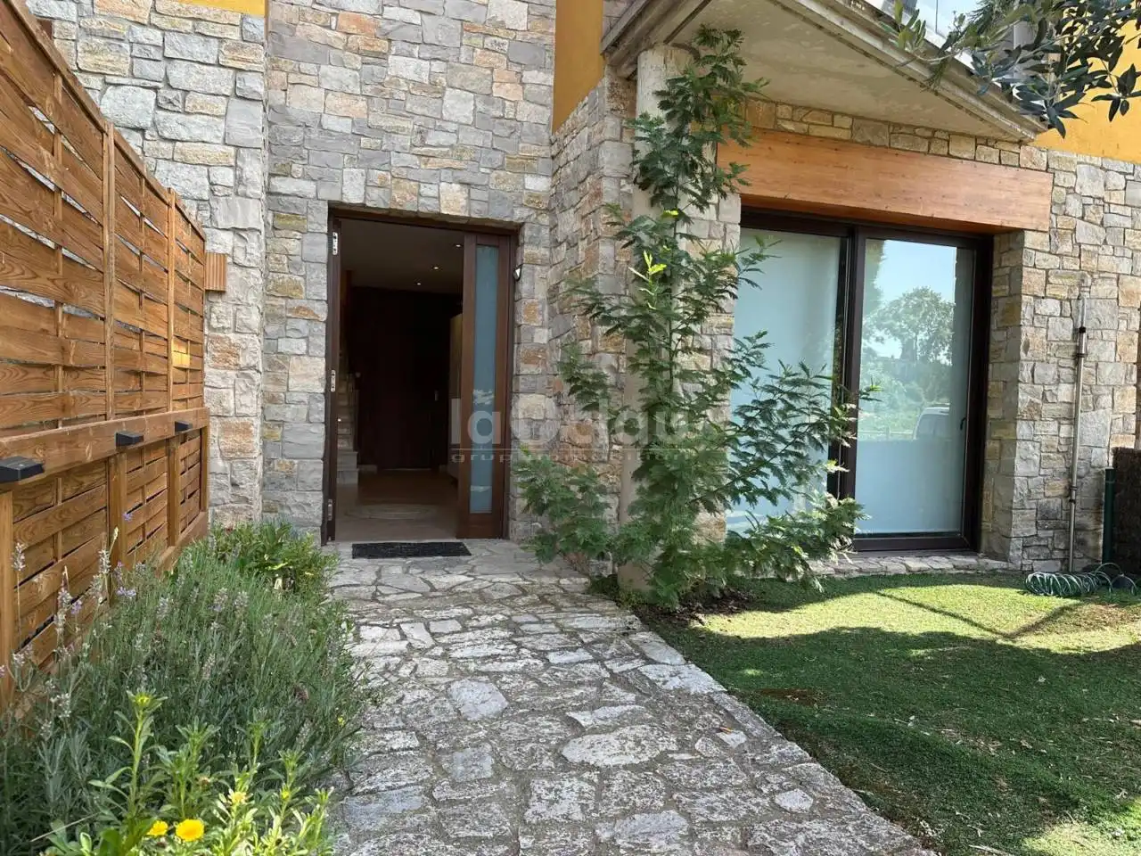 Houses for rent in Calle Josep Ventura, Tona