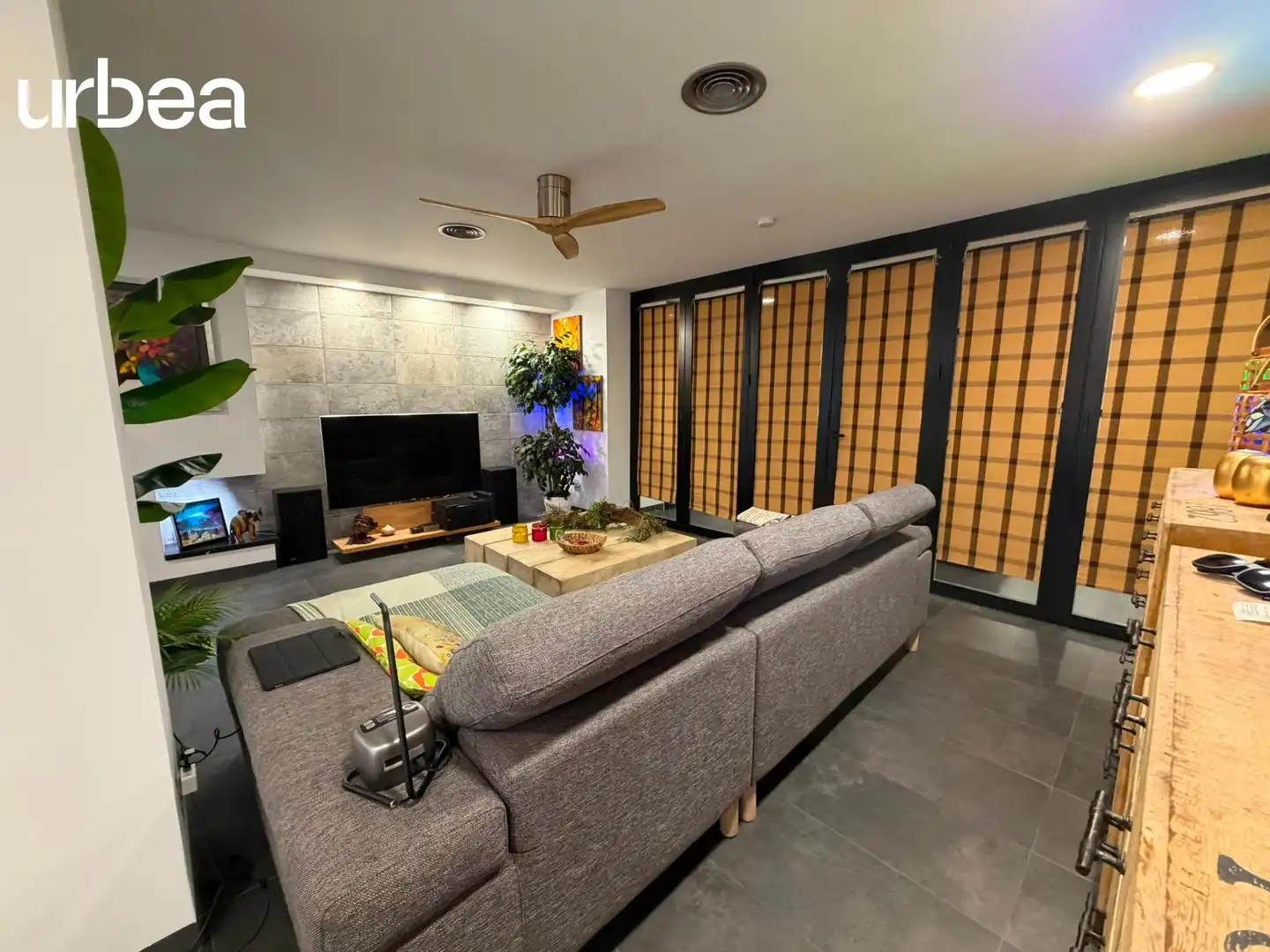 Sala de estar de Planta baja en venta en Málaga con Aire acondicionado